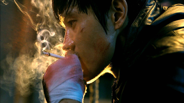 Man smoking cigarette heavy smoke free wallpaper - medium preview image