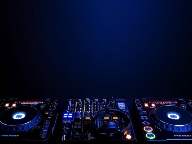 Dj setup controller mixer dark free wallpaper - medium preview image