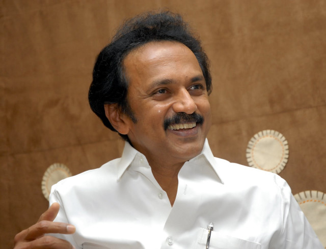 Man mustache white shirt talking free wallpaper - medium preview image