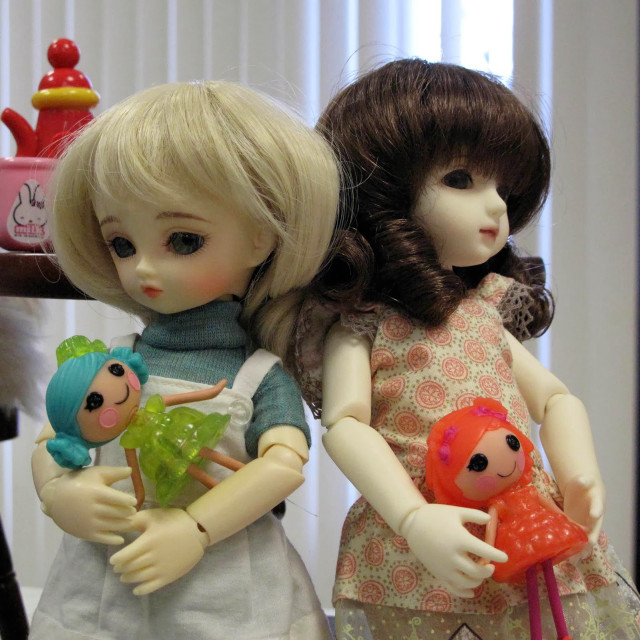 Dolls teapot cup floral toyism free wallpaper - medium preview image
