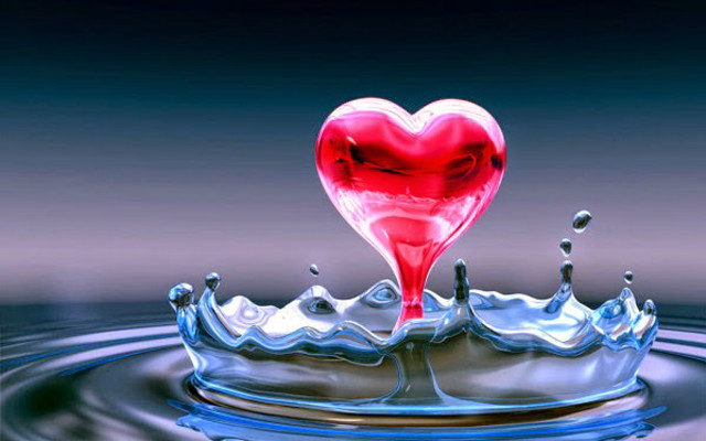 Heart shaped object water drop free wallpaper - medium preview image