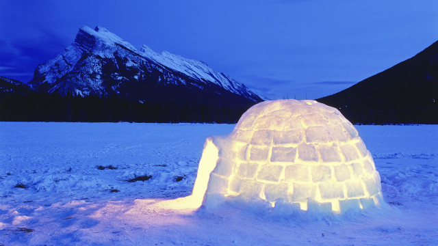 Snow igloo mountain night lights free wallpaper - medium preview image
