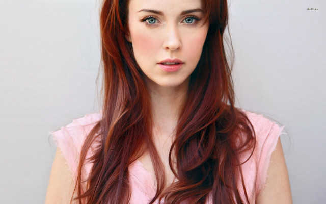 Beatrice huntington red hair blue free wallpaper - medium preview image