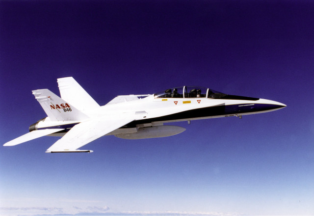 Fighter jet blue sky clouds #17 free wallpaper - medium preview image