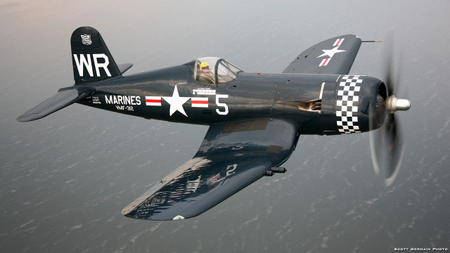 Small airplane checkered flag star free wallpaper - medium preview image