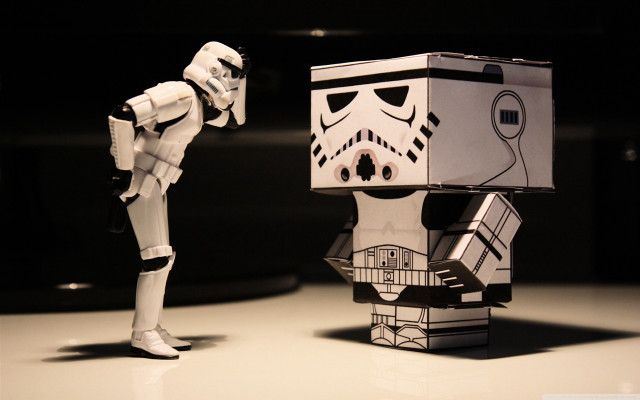 Stormtrooper paper model robot box free wallpaper - medium preview image