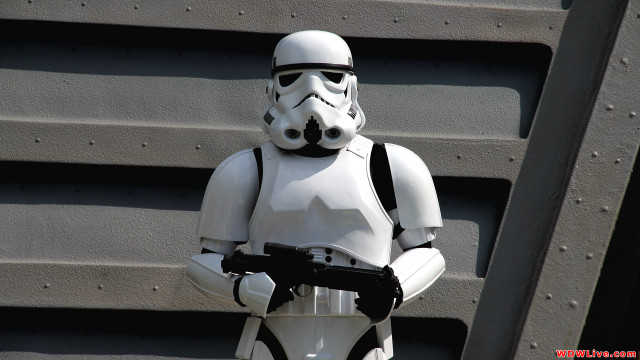 Storm trooper gun helmet arm free wallpaper - medium preview image