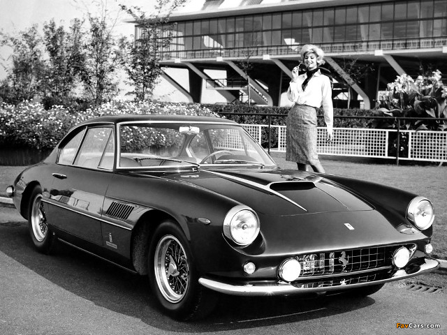 Man standing car building woman free wallpaper - medium preview image