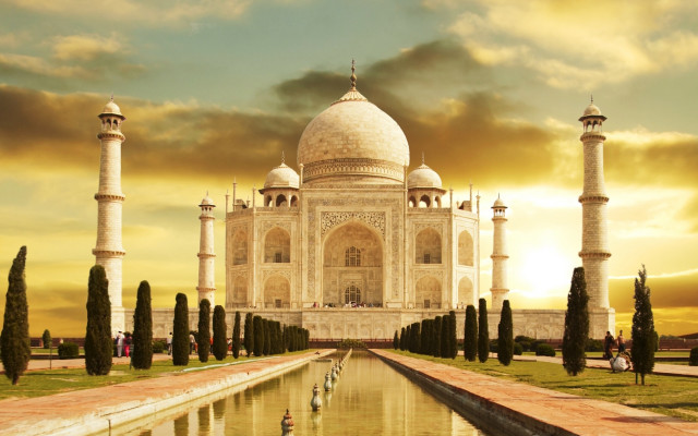 Large white building fountain trees #3 free wallpaper - medium preview image