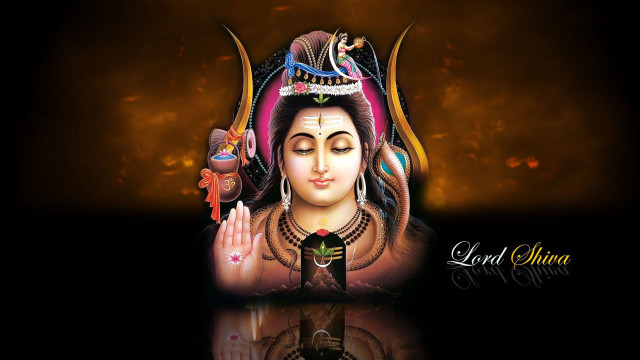 Woman hands pockets headdress painting free wallpaper - medium preview image