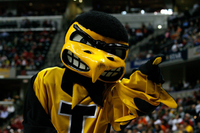 Mascot yellow black outfit nose free wallpaper - medium preview image