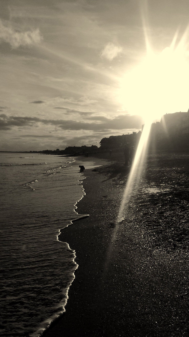 Sunshine ocean beach waves black free wallpaper - medium preview image