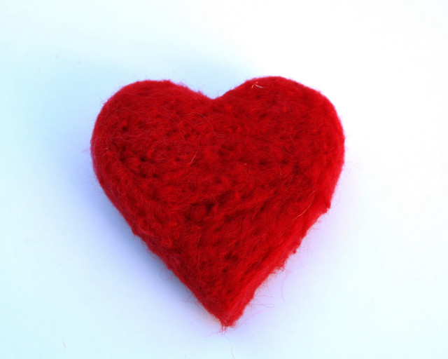 Red heart white surface background free wallpaper - medium preview image