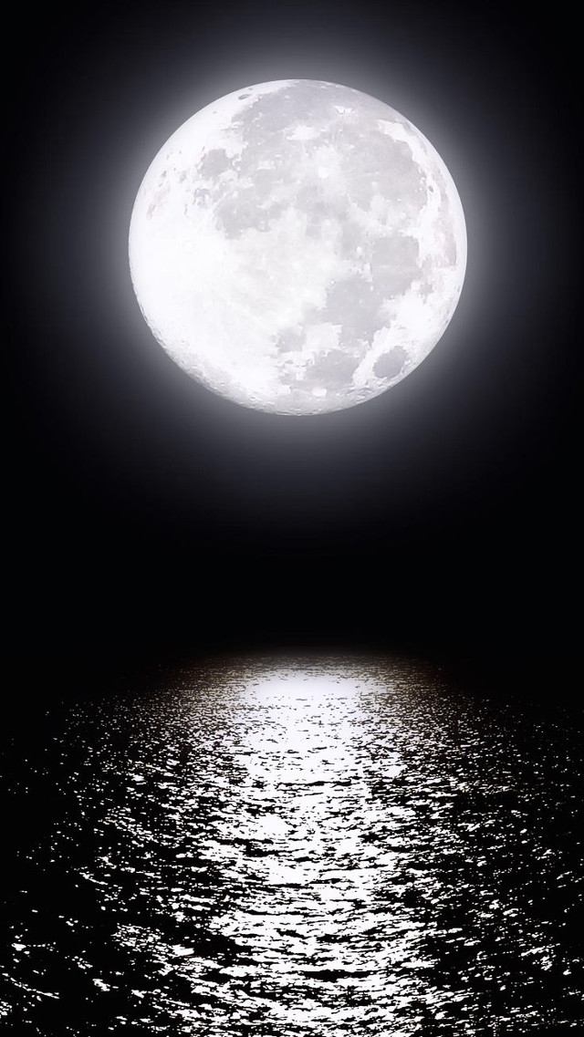 Full moon water dark sky free wallpaper - medium preview image