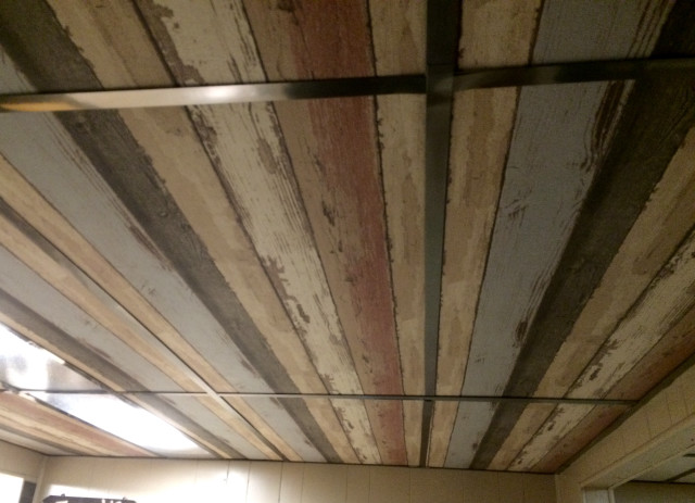 Bathroom toilet wooden ceiling window free wallpaper - medium preview image