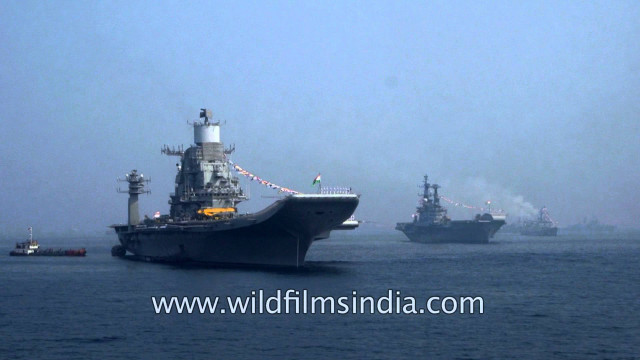 Large ship ocean water background free wallpaper - medium preview image