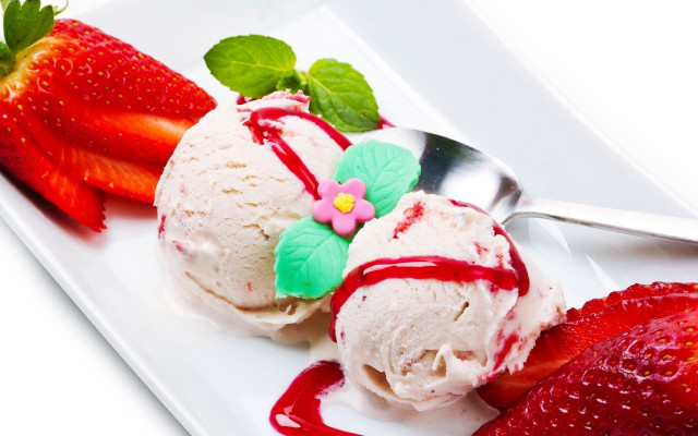 Ice cream strawberries plate spoon #2 free wallpaper - medium preview image