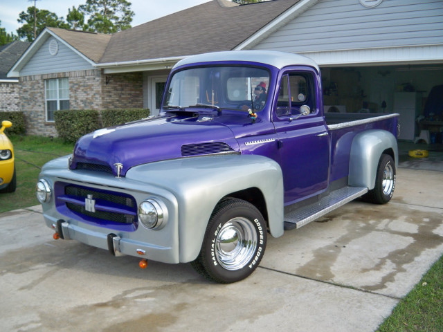 Purple silver truck house yellow free wallpaper - medium preview image