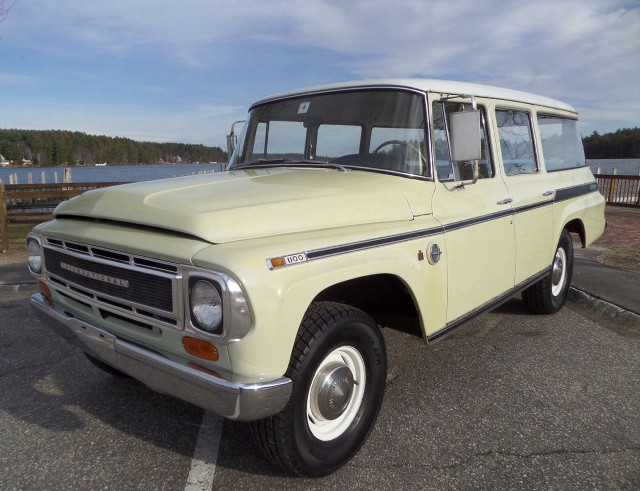 Yellow truck parking lot lake free wallpaper - medium preview image