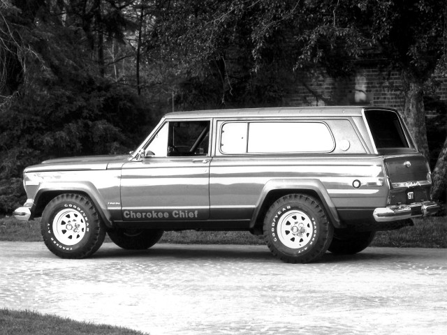 Black white truck driveway trees free wallpaper - medium preview image