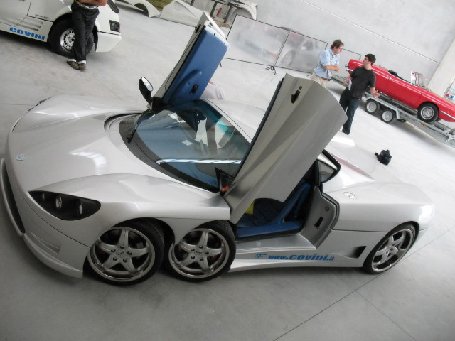 Garage open doors car people free wallpaper - medium preview image