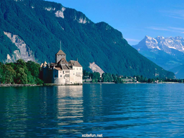 Castle lake mountains blue sky #10 free wallpaper - medium preview image