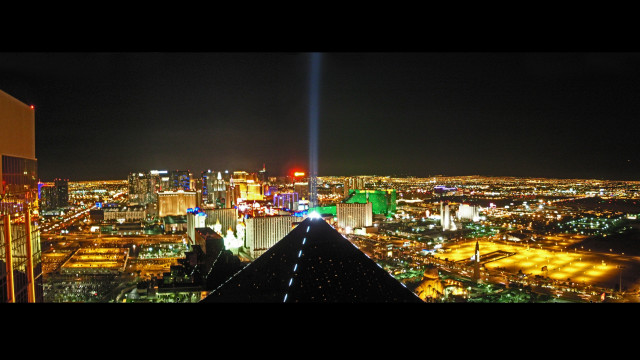 City night high view point free wallpaper - medium preview image
