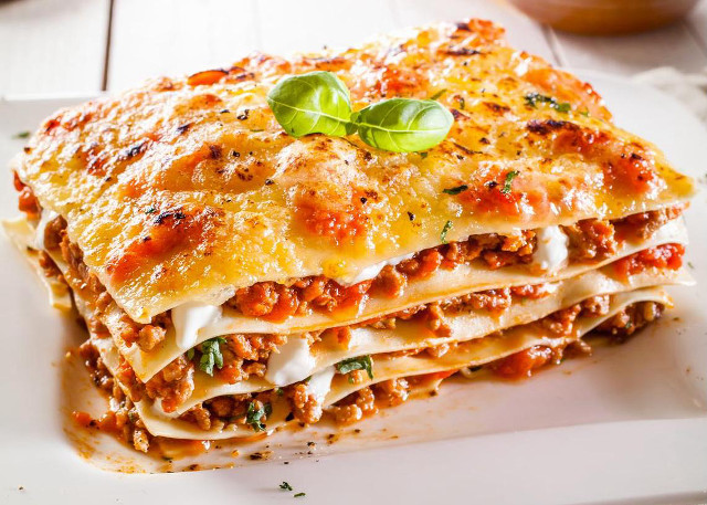 Lasagna stack plate sauce basil free wallpaper - medium preview image