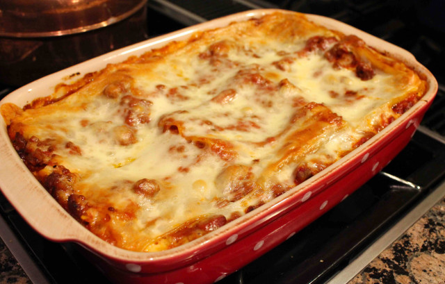 Casserole dish meat cheese red free wallpaper - medium preview image