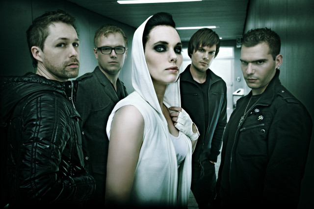 Group people hallway woman veil free wallpaper - medium preview image