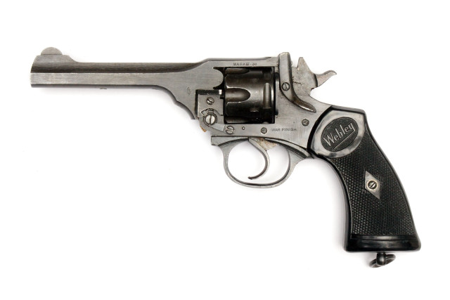 Revolver viennese actionism black monochrome free wallpaper - medium preview image