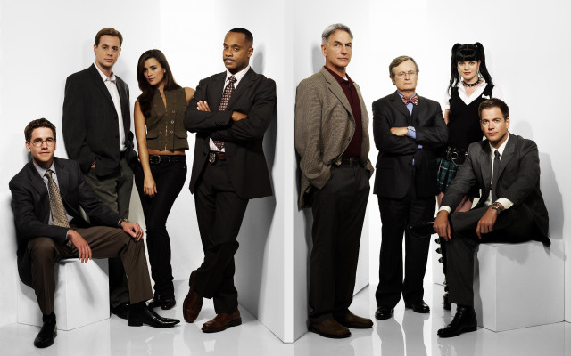 Group men crossed arms suits free wallpaper - medium preview image