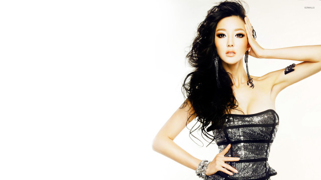 Woman black dress posing picture #8 free wallpaper - medium preview image