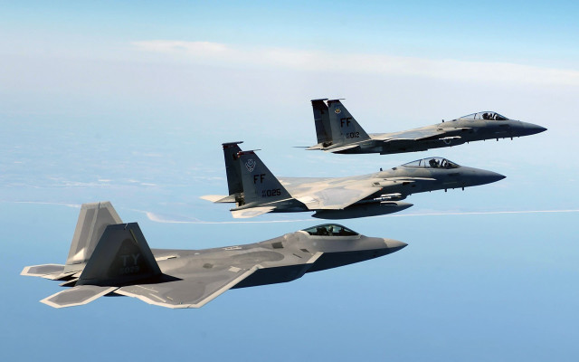 Fighter jets flying formation sky #4 free wallpaper for desktop - medium preview image