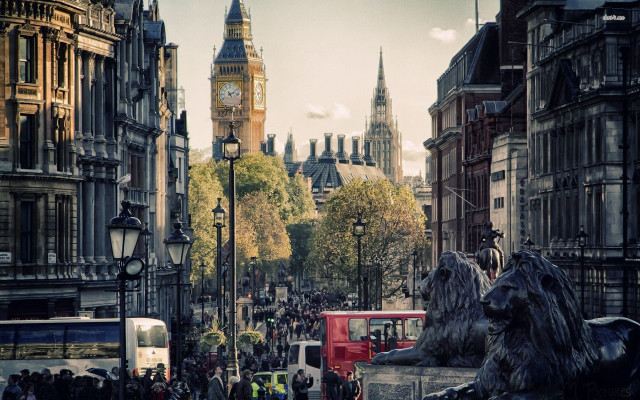 City lion statue clock tower free wallpaper - medium preview image