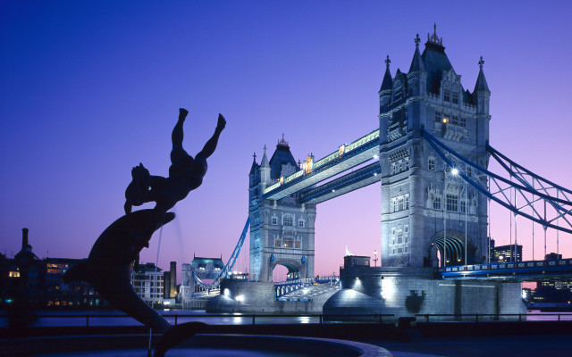 Statue bridge night tower lit free wallpaper - medium preview image