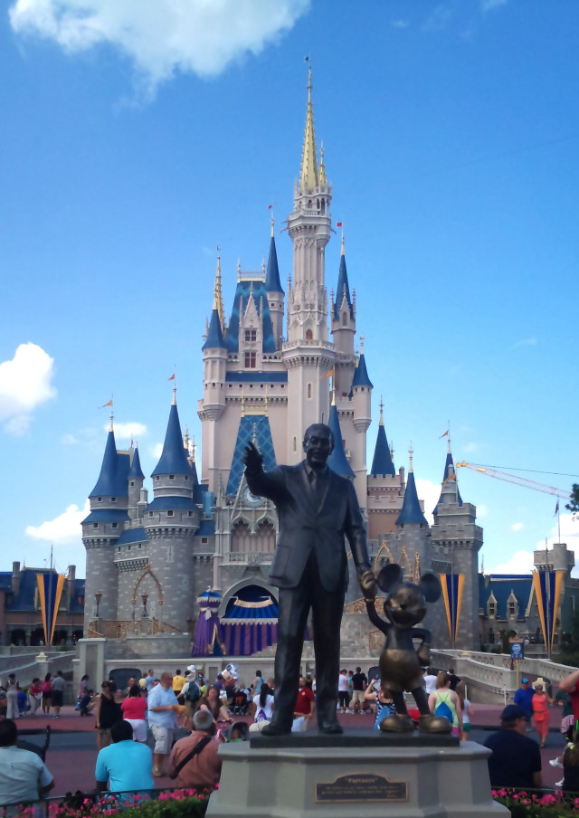 Walt mickey statue castle people free wallpaper - medium preview image