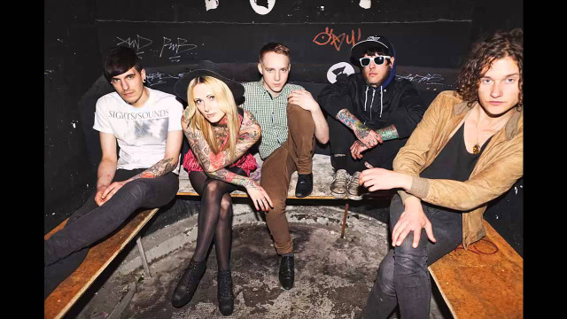 Group people bench room graffiti free wallpaper - medium preview image