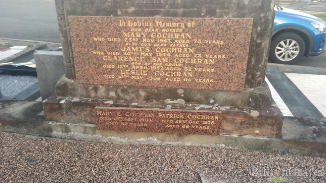 Monument plaque sidewalk car building free wallpaper - medium preview image