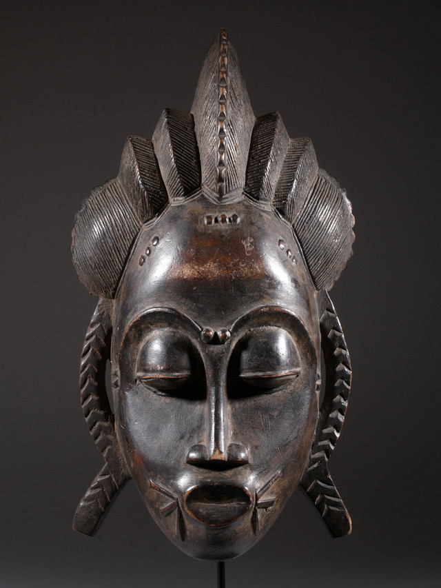 Bronze mask black background artistic free wallpaper - medium preview image