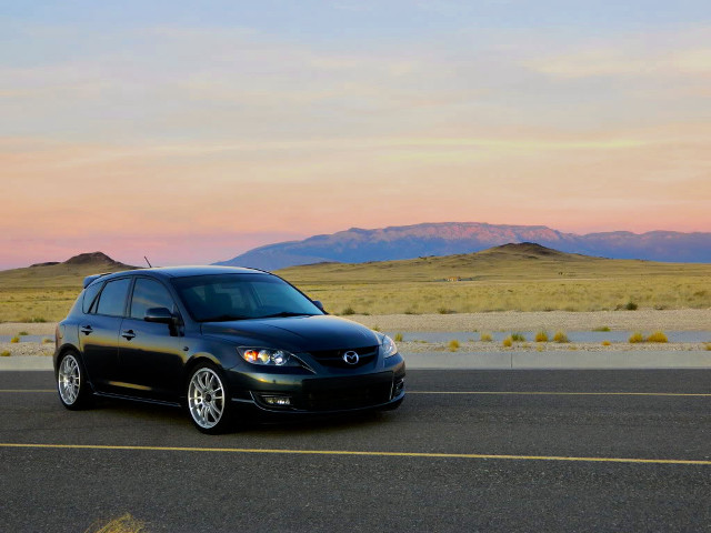 Black car mountain range sunset free wallpaper - medium preview image