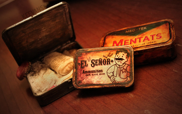 Tins table box couple together free wallpaper - medium preview image