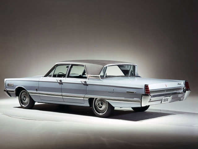 Car studio gray background white free wallpaper - medium preview image