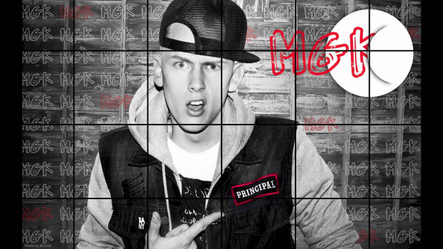 Man hat vest pointing finger free wallpaper - medium preview image