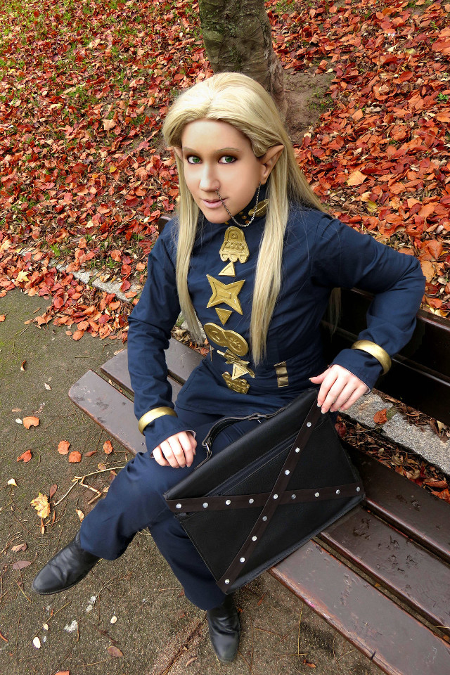 Woman uniform bench bag tree free wallpaper - medium preview image