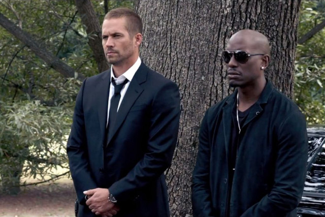 Two men suits tree park free wallpaper - medium preview image