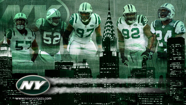 Football players city skyline skyscrapers free wallpaper - medium preview image
