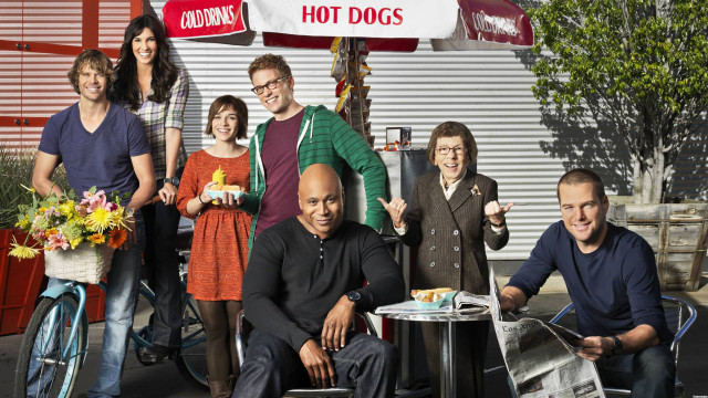 People table cake hot dog free wallpaper - medium preview image