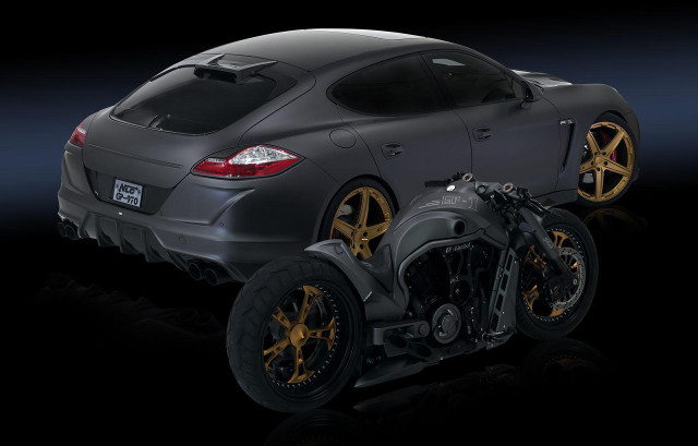 Black sports car gold rims #3 free wallpaper - medium preview image