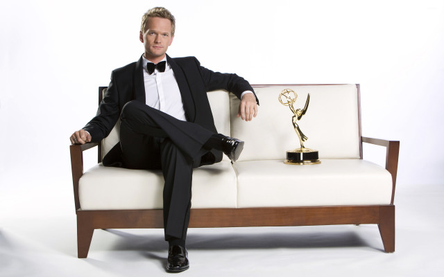 Man tuxedo couch trophy lapel free wallpaper - medium preview image